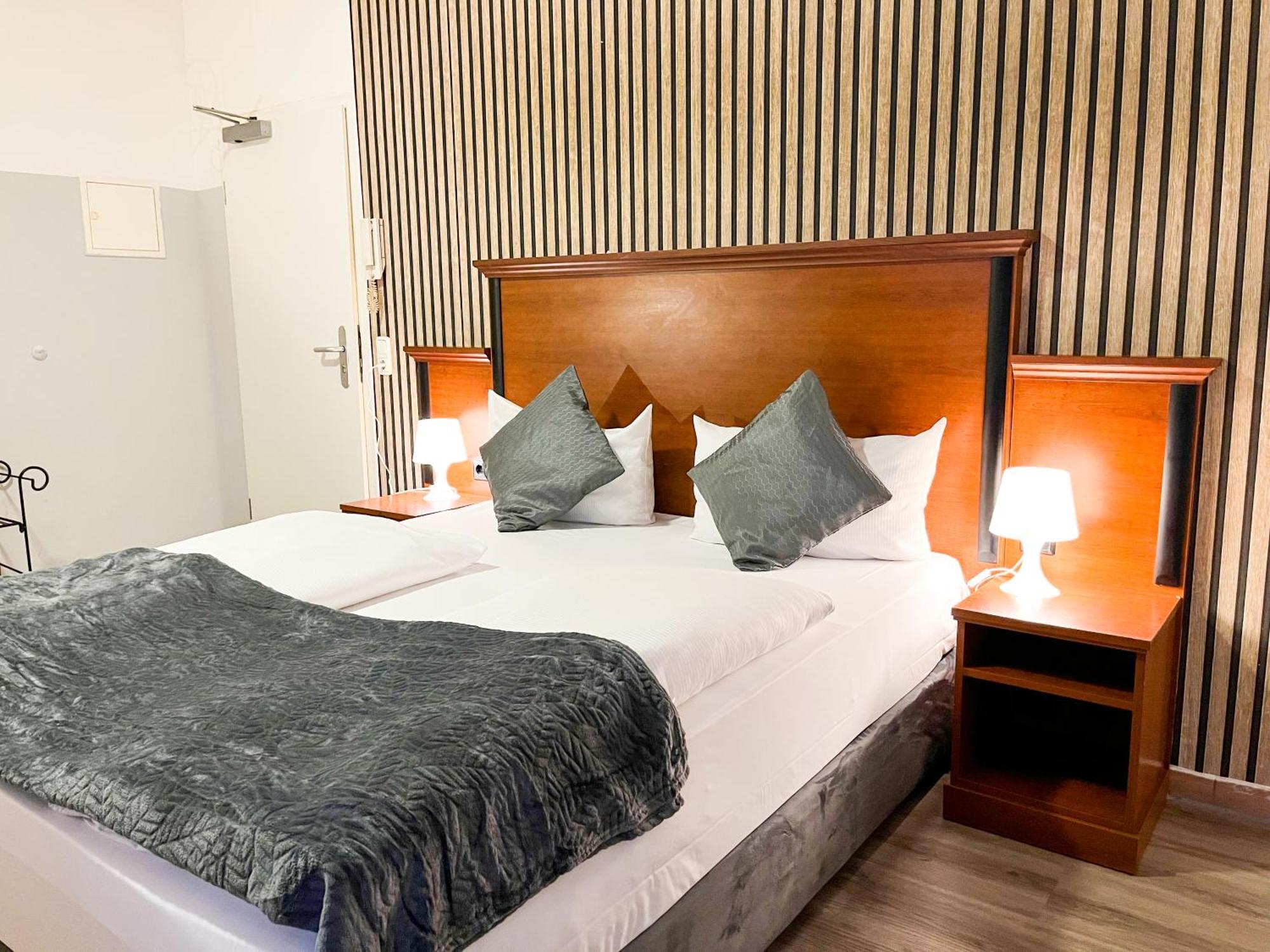 City Hotel West Frankfurt nad Menem Zewnętrze zdjęcie