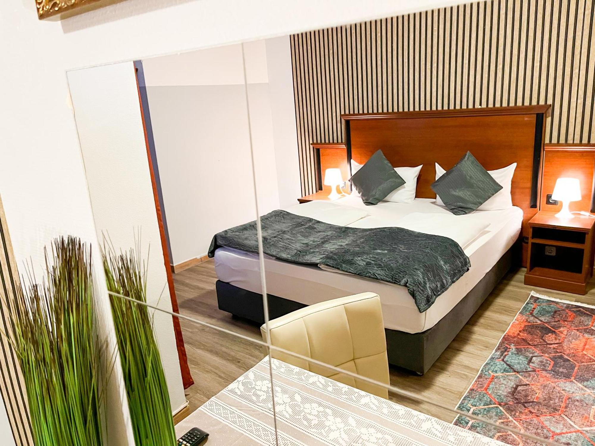City Hotel West Frankfurt nad Menem Zewnętrze zdjęcie